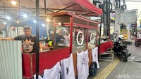 Ramen Siege adalah usaha ramen kaki lima gerobakan milik chef Ariel. Ia sudah berpengalaman lebih dari 27 tahun sebagai chef di restoran Jepang dan hotel.