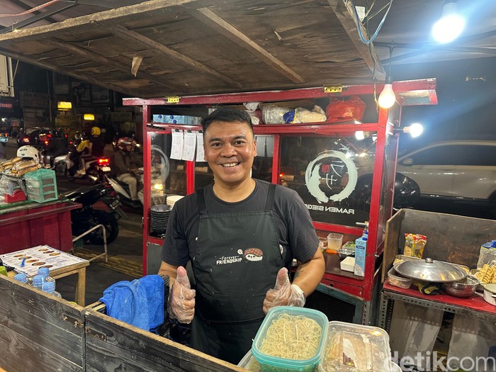 Ramen Siege: Ramen Truffle Oil dan Keju Buatan Mantan Chef Resto Jepang Ramen Siege: Ramen Truffle Oil dan Keju Buatan Mantan Chef Resto Jepang