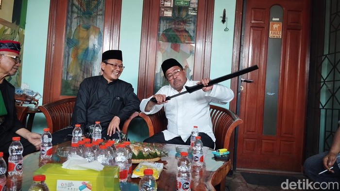 Rano Karno (kanan). (Maulana Ilhami Fawdi/detikcom).