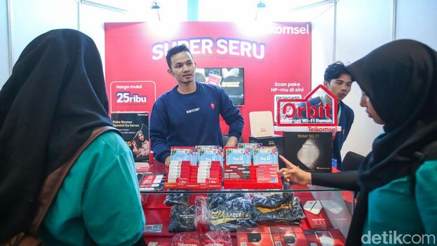 Telkomsel di Hub Space 2024 Telkomsel di Hub Space 2024