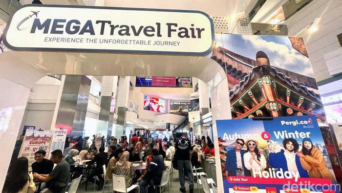 Mega Travel Fair kembali digelar untuk kedua kalinya pada tahun ini, di Mall of Indonesia, Jakarta. Acara ini diserbu warga.