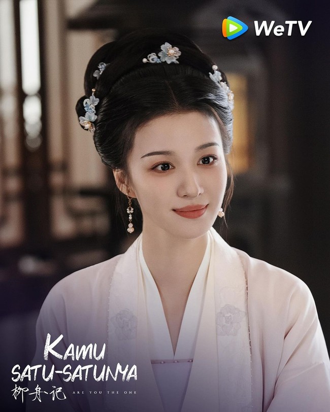 8. Wang Churan - 6,2 Miliar Views/ Penampilan Wang Churan di acara iQIYI Scream Night dengan gaun strapless putih penuh mutiara membuatnya mendapat julukan “Pearl Goddess.”  Memenangkan penghargaan Aktris Paling Dinantikan, tak heran jika Wang banyak dicari di Douyin. Foto: Instagram @wetvindonesia