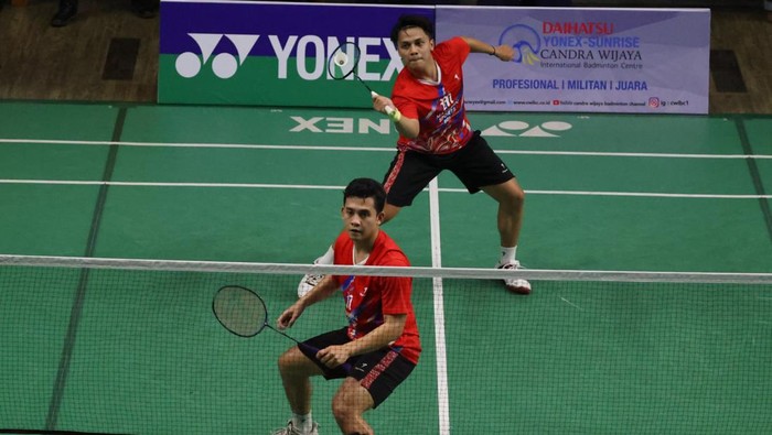 12th Yonex-Sunrise Doubles Special Championships 2024 Presented by Candra Wijaya sudah menuntaskan babak semifinal. Berikut hasil-hasil pertandingan.