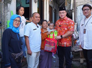 Kenneth DPRD DKI Kembali Bantu Balita Gizi Buruk di Duri Kepa