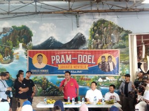 Rano Karno Dicurhati Warga Cengkareng soal Air Bau hingga Sertifikat Tanah
