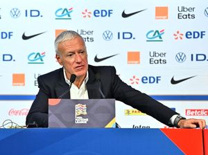 Prancis Vs Italia: Gagalnya Eksperimen Didier Deschamps