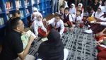 Edukasi-Literasi Luar Ruang di Taman Martha Tiahahu