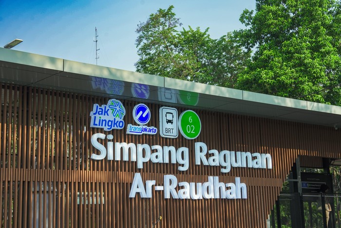 halte Simpang Ragunan Ar-Raudhah