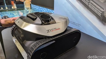 Dreame, perusahaan home appliance asal China, juga memiliki booth besar di IFA 2024 yang menampilkan perangkat seperti vacuum cleaner, robot pemotong rumput, sampai robot pembersih kolam renang. Foto: Virgina Maulita Putri/detikINET