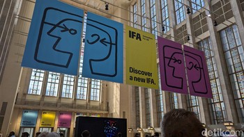 IFA 2024 bertempat di Messe Berlin, sekitar 30 menit perjalanan dengan mobil dari pusat kota Berlin. Tahun ini adalah gelaran IFA yang ke-100. Foto: Virgina Maulita Putri/detikINET