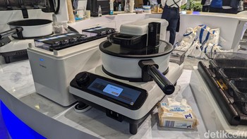 Perangkat home appliance seperti televisi, kulkas, mesin cuci, dan masih banyak lagi juga dibawa oleh banyak brand ternama. Foto: Virgina Maulita Putri/detikINET