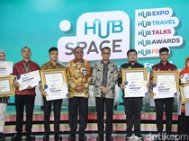 Kemenhub Berikan Penghargaan KAMI Awards Kepada Akademisi-Mahasiswa