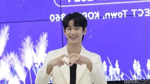 Kehadiran Kim Soo Hyun ke Korea 360 dan peletakan handprinting di COLLECT Town area ini terselenggara berkat kerja sama Kementerian Kebudayaan, Olahraga, dan Pariwisata Republik Korea (Menteri Yu In Chon) bersama Korea Creative Content Agency (KOCCA) yang dipimpin Jo Hyeon Rae.