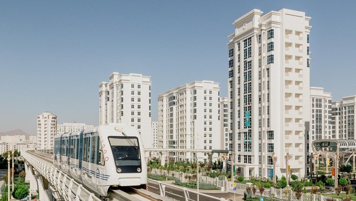 Kota Ashgabat yang serba putih dari marmer/Arnau Rovira via Archdaily Kota Ashgabat yang serba putih dari marmer.