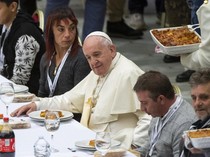 5 Kebiasaan Makan Paus yang Tercatat dalam The Vatican Cookbook