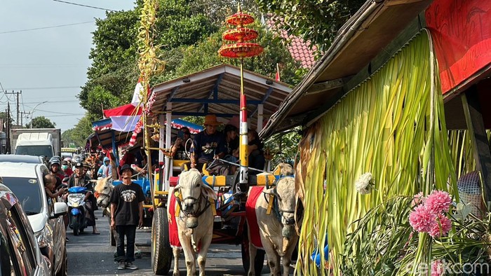 Parade Cikar Kediri.