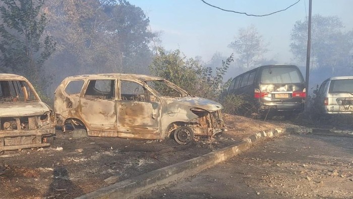 Penampakan mobil terbakar di Kantor Pengujian Kendaraan Pangkalpinang