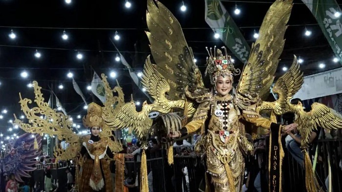 Peserta Madura Ethnic Carnival.