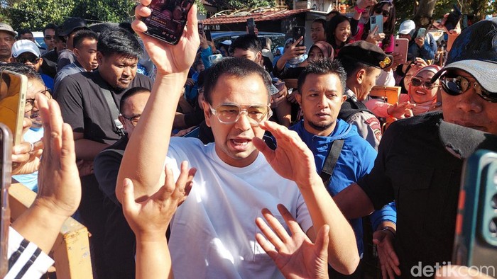 Raffi Ahmad ke Lembang Kampanyekan Jeje-Asep Ismail