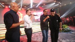 Seru-seruan Joget Bareng Armada di Hub Space 2024 Seru-seruan Joget Bareng Armada di Hub Space 2024