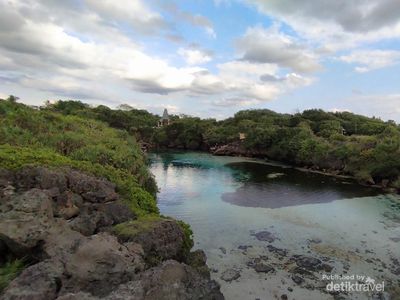 Pernah Mendengar Danau Weekuri? Seindah Ini Tempatnya