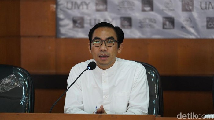 Wakil Rektor Bidang Kemahasiswaan, Alumni, dan AIK UMY, Prof. Faris Al-Fadhat.
