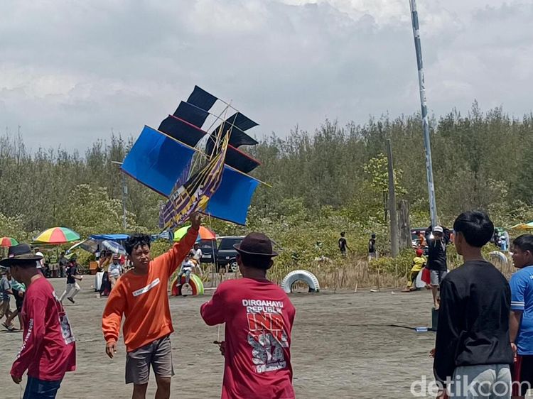 Festival Gir Sereng Rayakan HUT Probolinggo