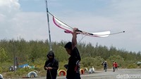 Dalam perlombaan layang-layang ini diikuti 100 peserta dari Kota Probolinggo.