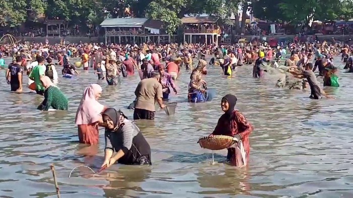Gubyag Situ Cikumpay di Kabupaten Purwakarta, Minggu (8/9/2024).