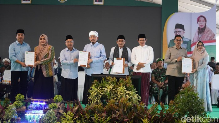 PBNW mengumumkan mendukung lima paslon di Pilkada NTB 2024, Minggu (8/9/2024).