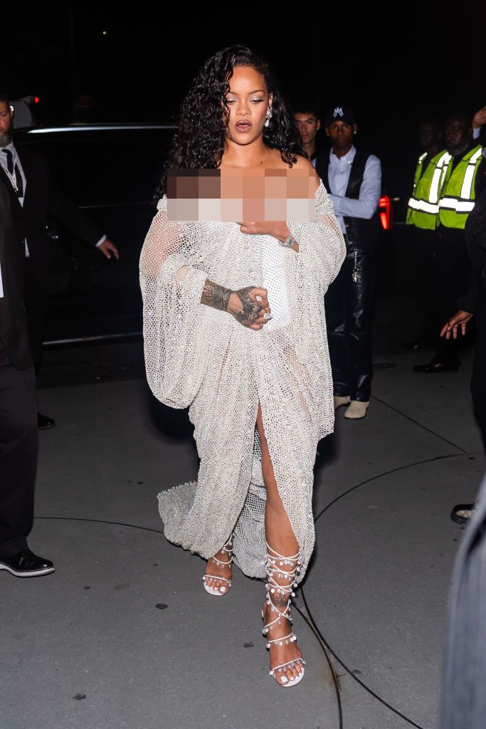 NEW YORK, NEW YORK - SEPTEMBER 06: Rihanna attends the Alaia fashion show during New York Fashion Week: The Shows at the Solomon R. Guggenheim Museum on September 06, 2024 in New York City. (Photo by Gotham/GC Images)