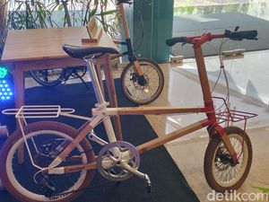 Sepeda Bambu Labuan Bajo: Oleh-Oleh Unik Eksklusif dari Destinasi Superprioritas