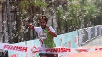 Flagoff atau pelepasan peserta Commuter Run dilakukan langsung oleh Direktur Utama PT Kereta Api Indonesia Didiek Hartantyo. Dia didampingi Plt Dirut KAI Commuter Asdo Artriviyanto.