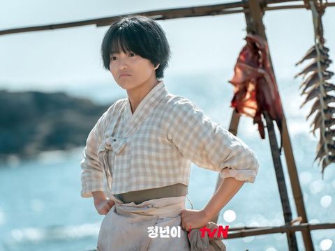 Transformation Kim Tae Ri Berambut Bondol, Jadi Penjual Kerang from Drakor Baru