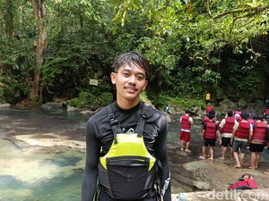 Cerita Sukses Bocah Citumang Pemandu Wisata dari Pangandaran