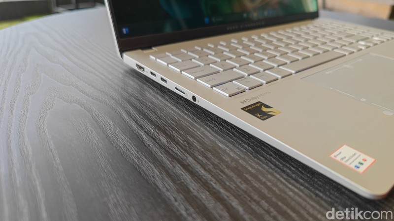 Asus Vivobook S 15 OLED