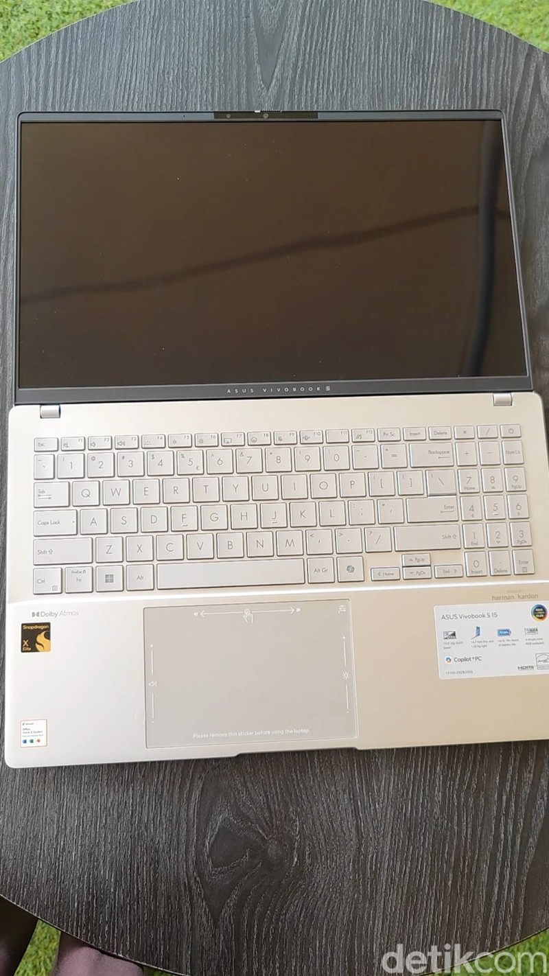 Asus Vivobook S 15 OLED