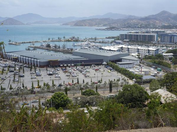 Foto Udara Pelabuhan Port Moresby di Teluk Papua