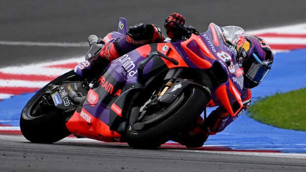 MotoGP - San Marino Grand Prix - Misano World Circuit Marco Simoncelli, Misano Adriatico, Italy - September 8, 2024 Prima Pramac Racing's Jorge Martin in action REUTERS/Massimo Pinca