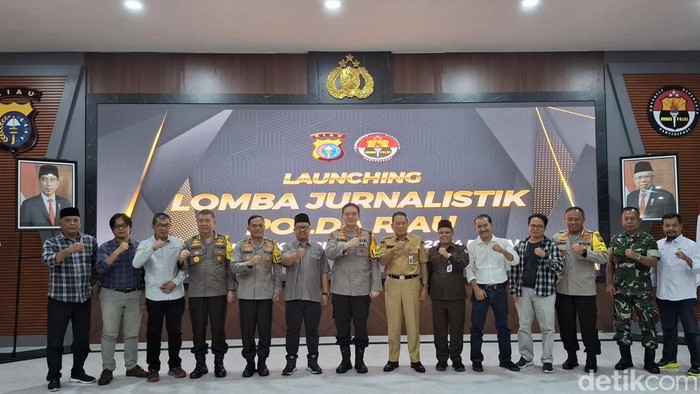 Kapolda Riau Irjen Mohammad Iqbal saat launching Lomba Jurnalistik Polda Riau (Raja Adil Siregar/detikSumut)