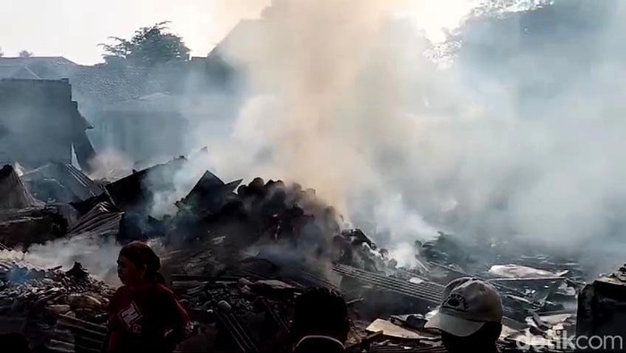 Kebakaran Pasar Pasrepan Pasuruan Kebakaran Pasar Pasrepan Pasuruan