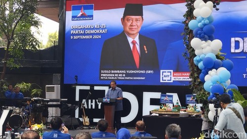 Ketua Majelis Tinggi Partai Demokrat Susilo Bambang Yudhyono (SBY) saat memberikan sambutan dalam acara Syukuran HUT ke-23 Partai Demokrat di DPP Partai Demokrat, Jalan Proklamasi, Menteng, Jakarta Pusat, Senin (9/9/2024). Foto: Fawdi/detikcom
