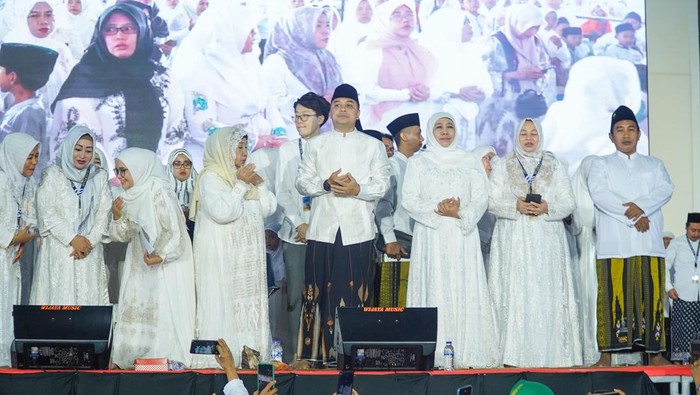 khofifah Indar Parawansa-eri cahyadi