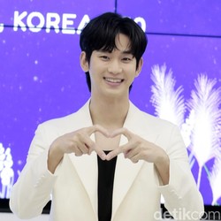 Senjata Kim Soo Hyun Bersih-bersih Noda Image Buruk