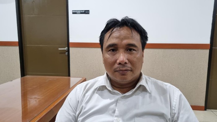 Komisioner KPU Surabaya Divisi Teknis Bakron Hadi