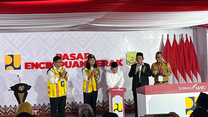 Maruf Amin resmikan Pasar Baru Tanjungpinang (Rumondang/detikcom)