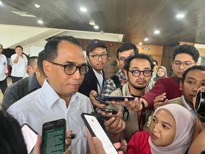 Tiket Pesawat Ditargetkan Turun 10%, Menhub Usul 4 Hal Ini