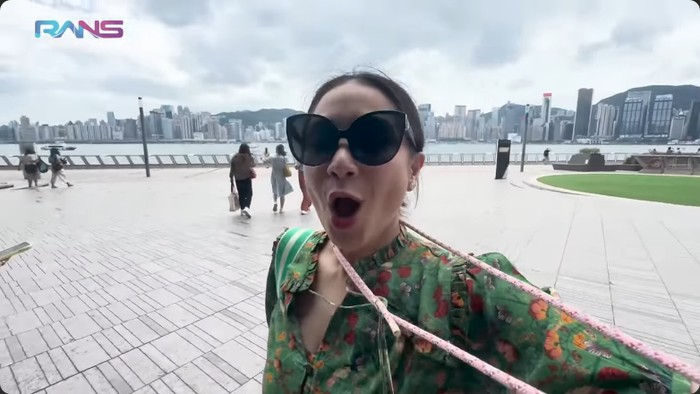 Nagita Slavina Nagita Slavina kulineran di Hong Kong