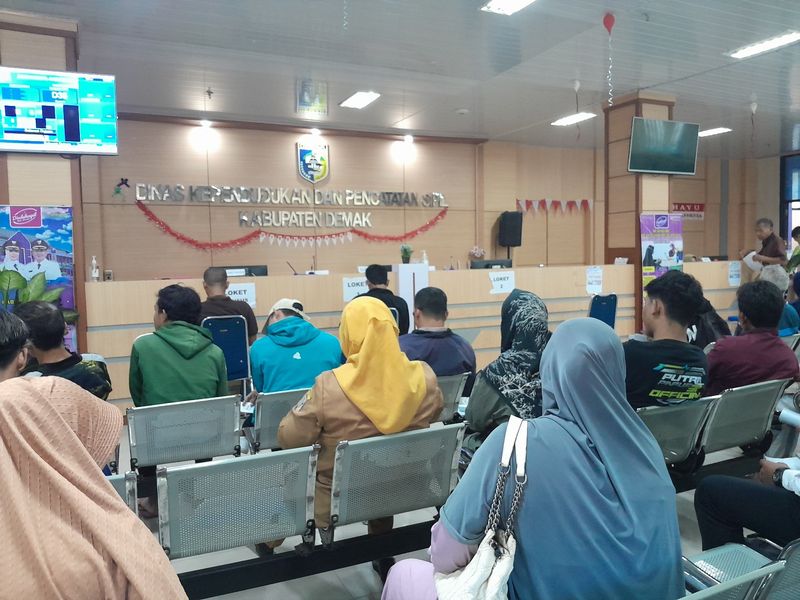 Pelayanan di Dukcapil Demak