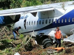 Trigana Air Tergelincir di Bandara Kamanap, Istri Pj Gubernur Papua Selamat